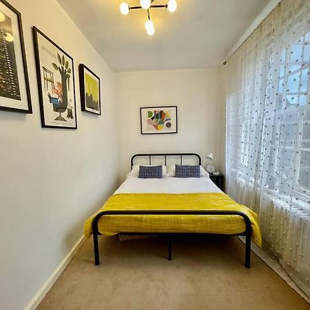 Gorgeous 2 bedroom apartment edge of Cabot Circus Bristol Buitenkant foto