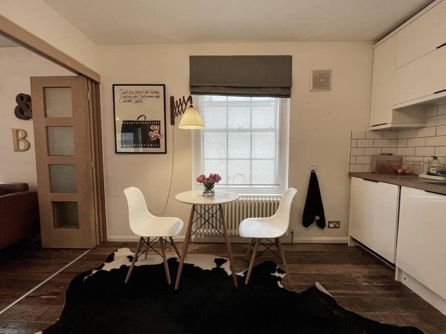 Gorgeous 2 bedroom apartment edge of Cabot Circus Bristol Buitenkant foto