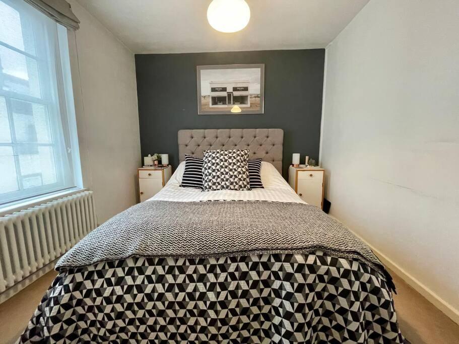 Gorgeous 2 bedroom apartment edge of Cabot Circus Bristol Buitenkant foto